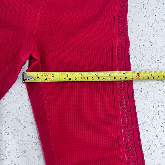 Free People Movement Leggings Vibrant Candy Red Womens Leggings Size XS EUC - Picture 11 of 13